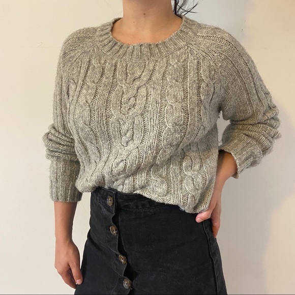 Cozy Cable Knit - Picture 2 of 4